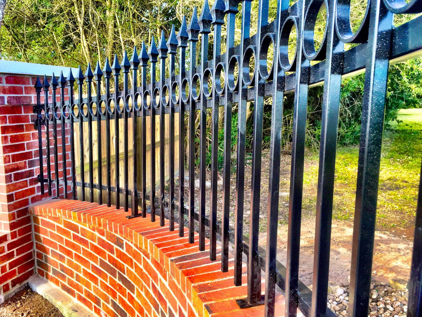 Diverse Services Offered by Fence Companies