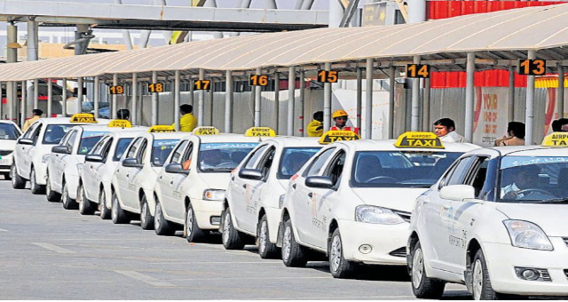 Exploring the Comfort of Taxi Services: From Heathrow and Gatwick to Key Destinations