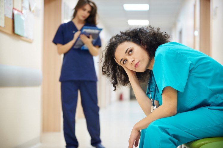 How Recruiters Can Address the Nurse Practitioner’s Burnout Crisis